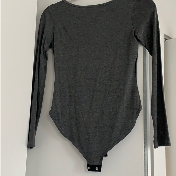 NWOT grey and black lace up longsleeve bodysuit!!! - Picture 3 of 4